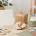 Einfache DIY-Geschenke mit Papier, Kerze und grundlegenden Bastelmaterialien